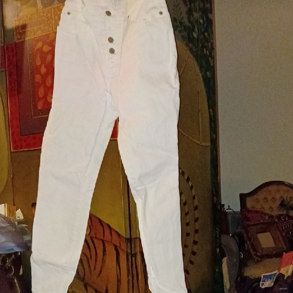 Lucky Brand Denim - Lucky Brand High-Rise White Button-Fly Jeans